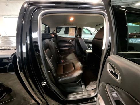 Used 2022 Chevrolet Colorado LT w/ Luxury Package image 16