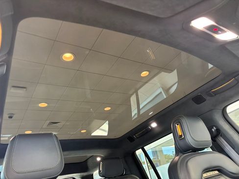 Used 2024 Rivian R1S Adventure AWD/4WD image 21