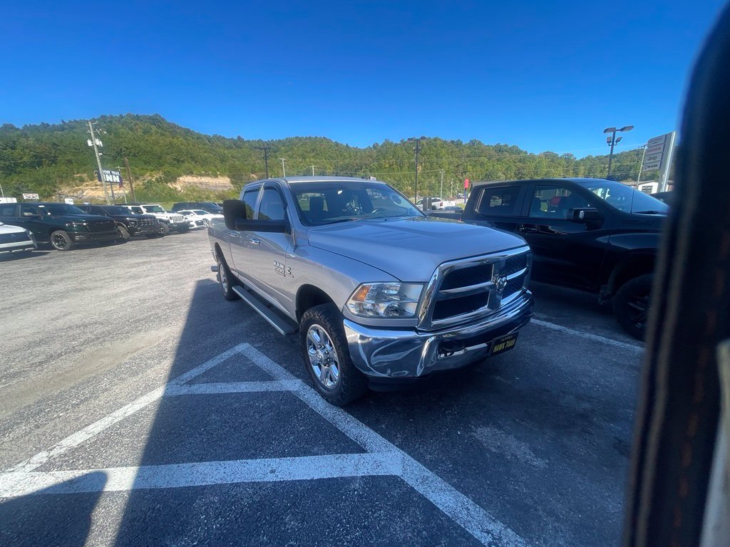 Used 2013 RAM 2500 Tradesman w/ Chrome Appearance Group AWD/4WD image 4