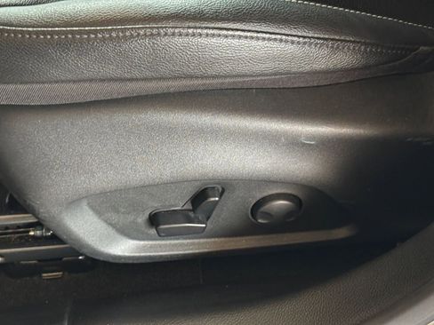 Used 2025 Jeep Compass Limited AWD/4WD image 22