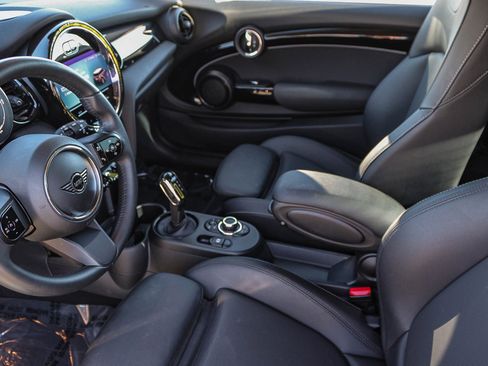 Used 2023 MINI Cooper SE image 18