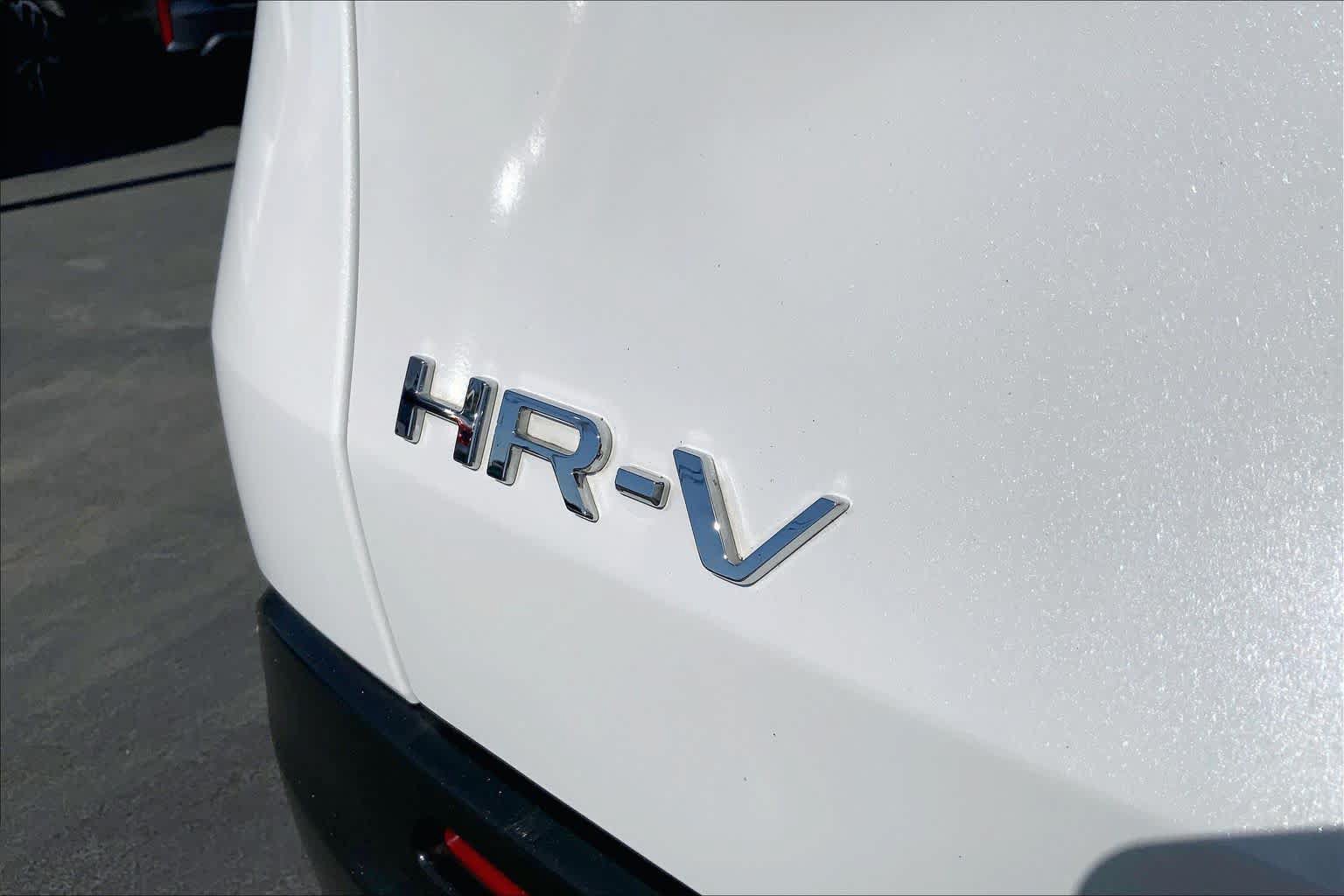 Used 2024 Honda HR-V LX image 9