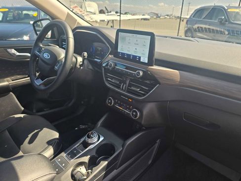 Used 2020 Ford Escape Titanium w/ Titanium Premium Package 2.0 image 12