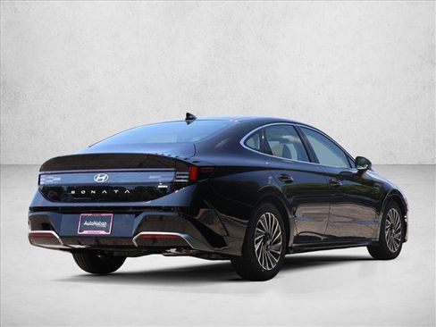 New 2026 Hyundai Sonata Limited FWD image 5