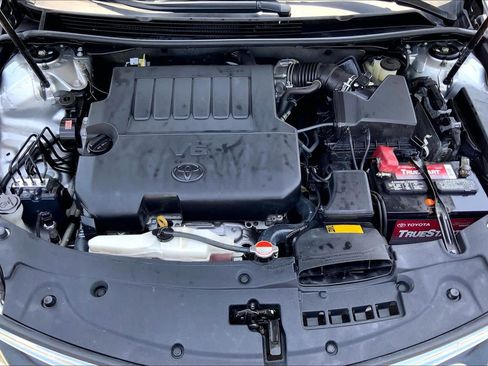 Used 2016 Toyota Avalon XLE FWD image 31