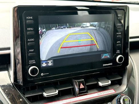 Used 2022 Toyota Corolla Cross XLE w/ Convenience Package FWD image 15