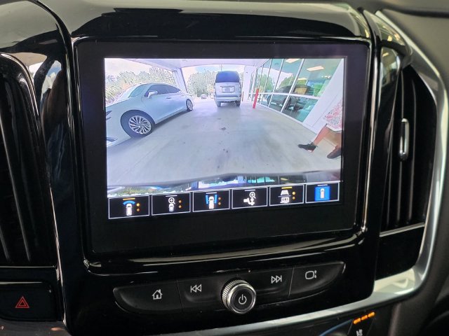 Used 2023 Chevrolet Traverse Premier w/ Redline Edition FWD image 20
