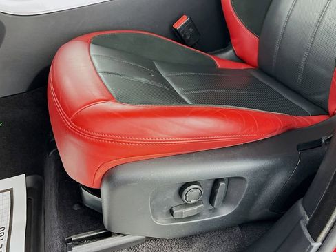 Used 2022 Land Rover Range Rover Sport HST image 29