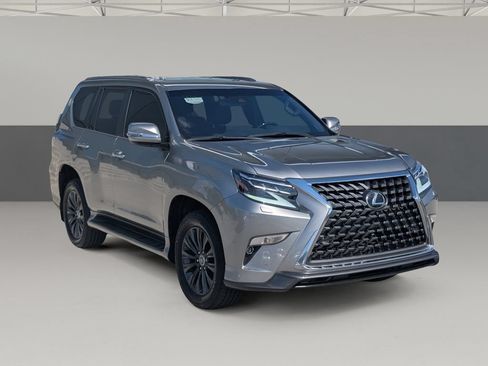 Used 2023 Lexus GX 460 Luxury w/ Sport Design Package AWD/4WD image 2