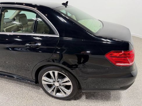 Used 2014 Mercedes-Benz E 350 4MATIC Sedan image 19