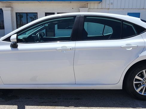 Used 2025 Toyota Camry LE FWD image 8