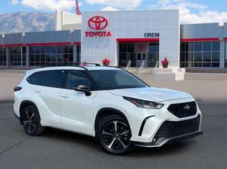 Used 2021 Toyota Highlander XSE AWD/4WD video 1
