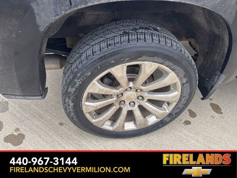 Used 2019 Chevrolet Silverado 1500 High Country w/ Technology Package image 32