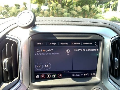 Used 2021 Chevrolet Silverado 1500 LTZ image 23