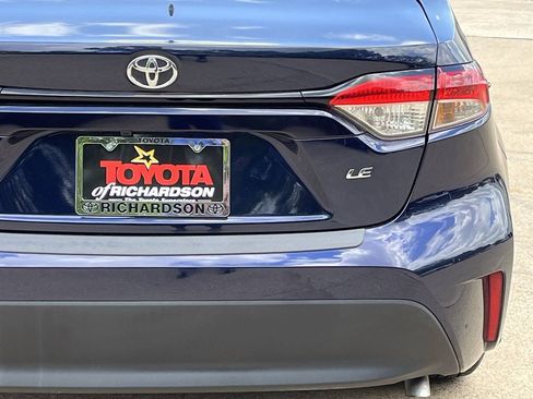 Used 2025 Toyota Corolla LE FWD image 6