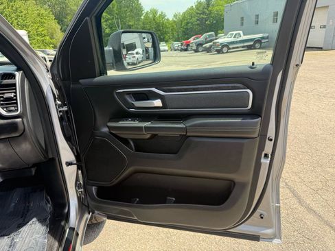 Used 2022 RAM 1500 Big Horn AWD/4WD image 23