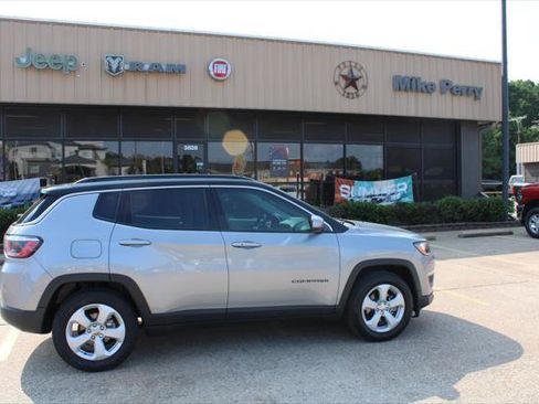 Certified 2020 Jeep Compass Latitude w/ Safety & Security Group FWD image 6