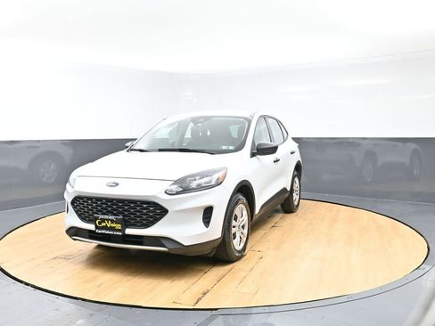 Used 2020 Ford Escape S image 5