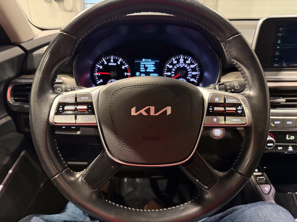 Used 2022 Kia Telluride EX FWD image 13