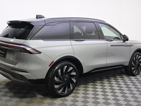 New 2026 Lincoln Nautilus Reserve w/ Jet Appearance Package image 7