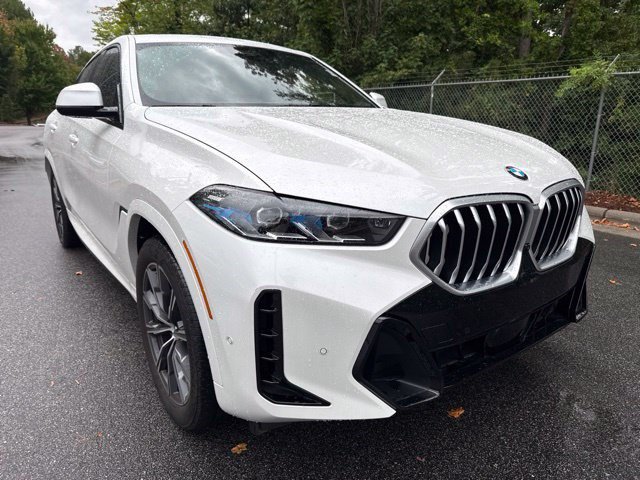 Used 2024 BMW X6 xDrive40i w/ Premium Package AWD/4WD image 3