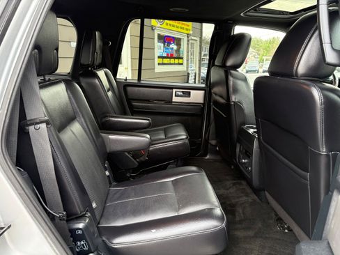 Used 2016 Ford Expedition Limited AWD/4WD image 25