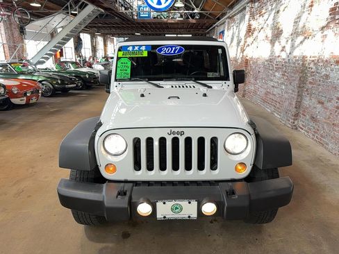 Used 2017 Jeep Wrangler Unlimited Sport w/ Quick Order Package 24S image 6