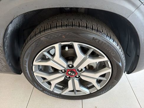 Used 2021 Kia Seltos S image 14