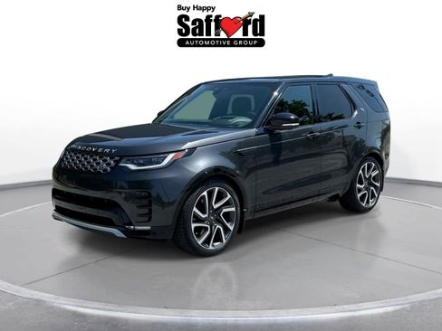 Used 2024 Land Rover Discovery Metropolitan Edition AWD/4WD image 1