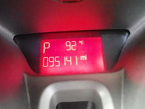 Used 2011 Ford Fiesta SE w/ 201A Rapid Spec Order Code image 22