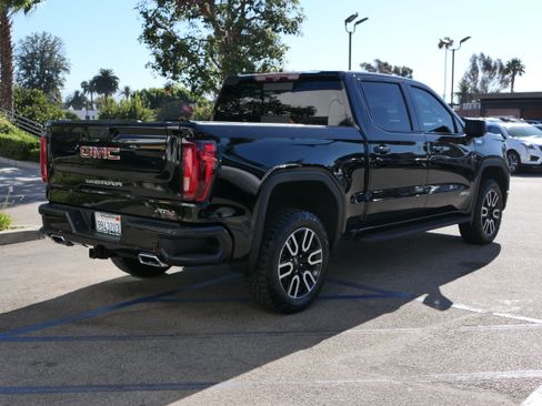 Used 2023 GMC Sierra 1500 AT4 w/ AT4 Premium Package AWD/4WD image 6