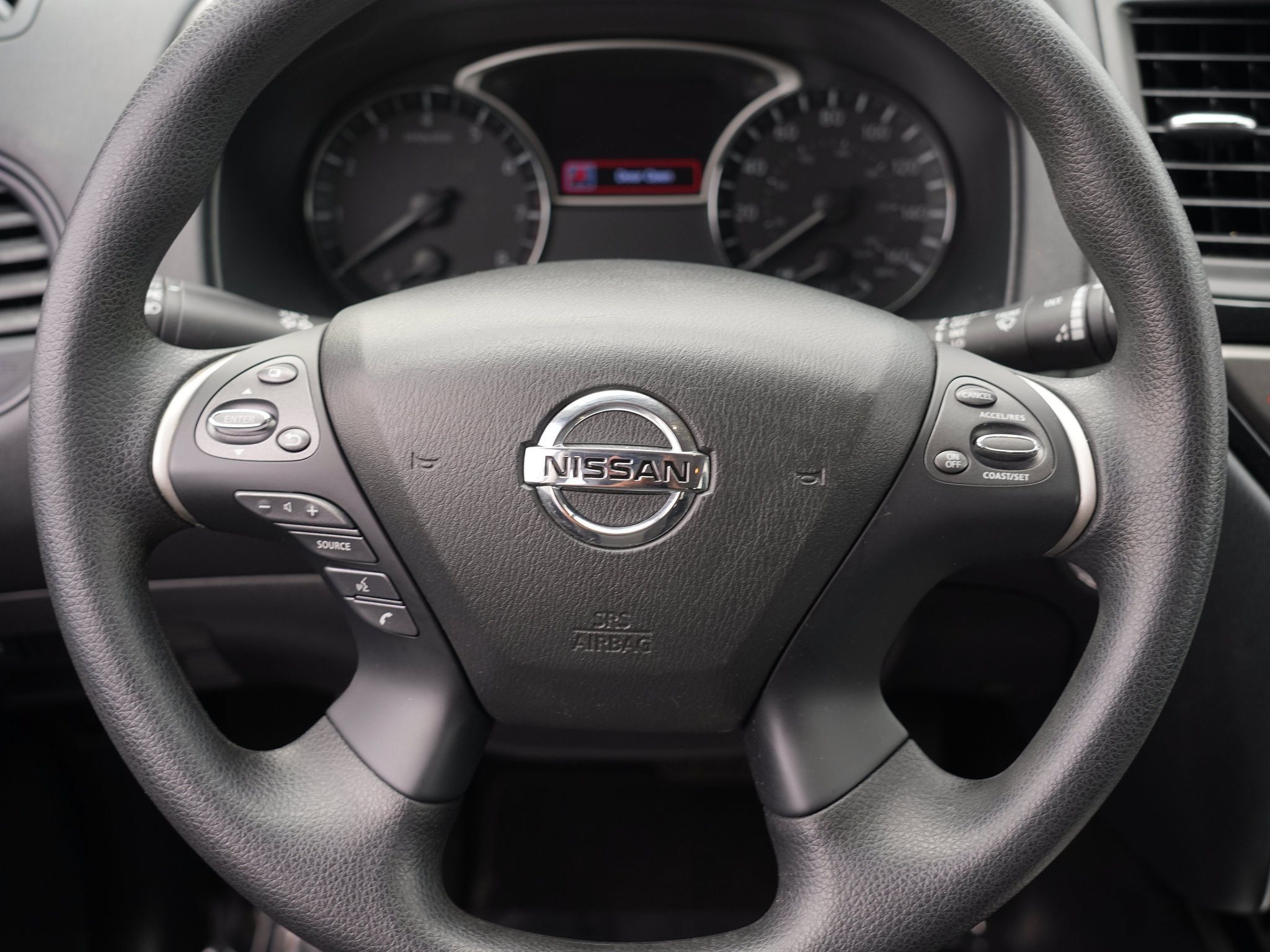 Used 2020 Nissan Pathfinder S AWD/4WD image 23