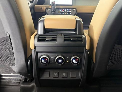 New 2025 Land Rover Defender 110 X-Dynamic SE image 24