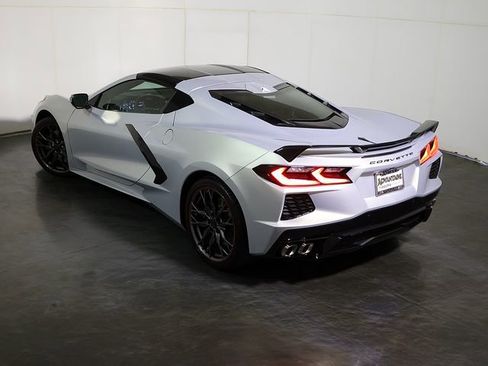Used 2023 Chevrolet Corvette Stingray Preferred Cpe w/ Z51 Performance Package RWD image 13