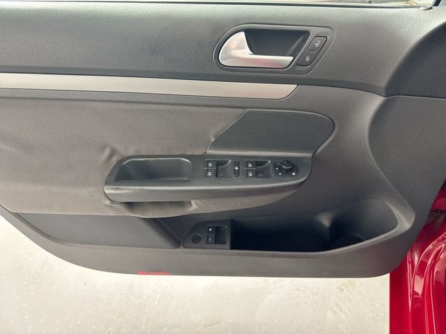 Used 2009 Volkswagen Jetta S FWD image 16