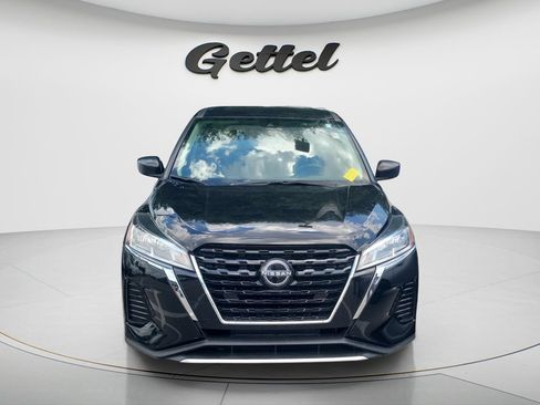 Used 2023 Nissan Kicks S FWD image 2