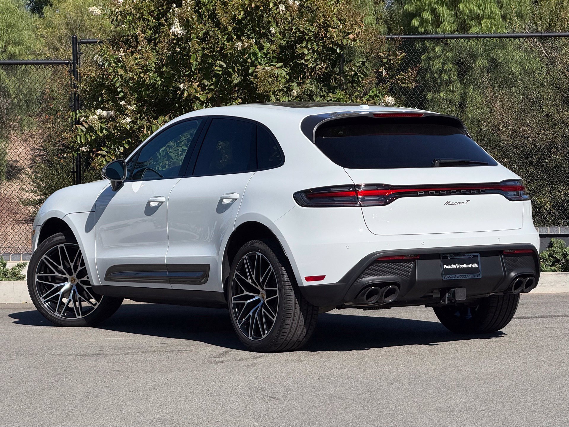 Used 2026 Porsche Macan Turbo AWD/4WD image 3
