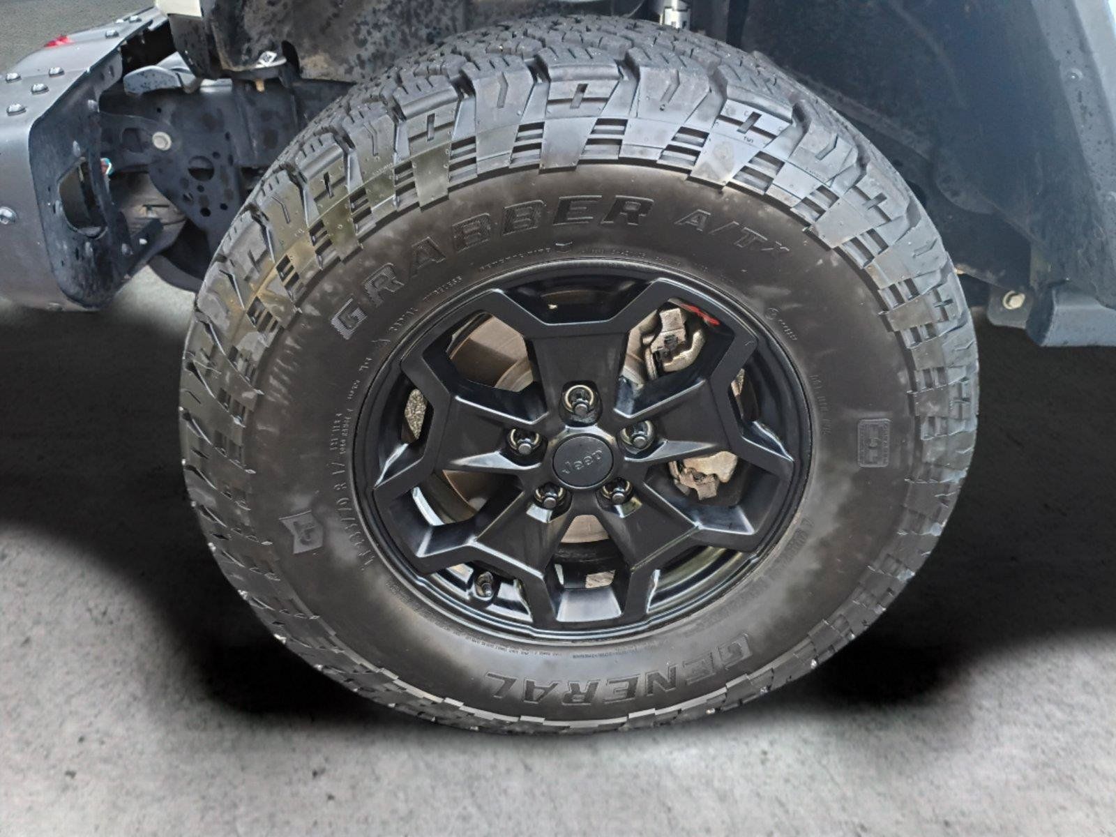 Used 2020 Jeep Gladiator Rubicon AWD/4WD image 23
