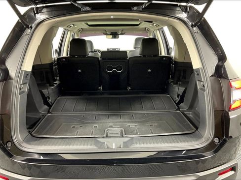 Used 2025 Honda Pilot Touring image 38