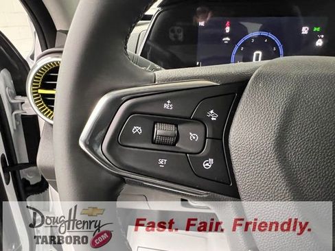 New 2025 Chevrolet Trax LT w/ Sunroof Package image 50