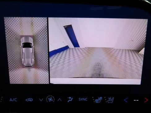 Used 2024 Chevrolet Traverse RS w/ LPO, Floor Liner Package image 18