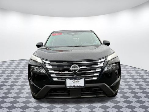 Used 2025 Nissan Rogue SV image 2