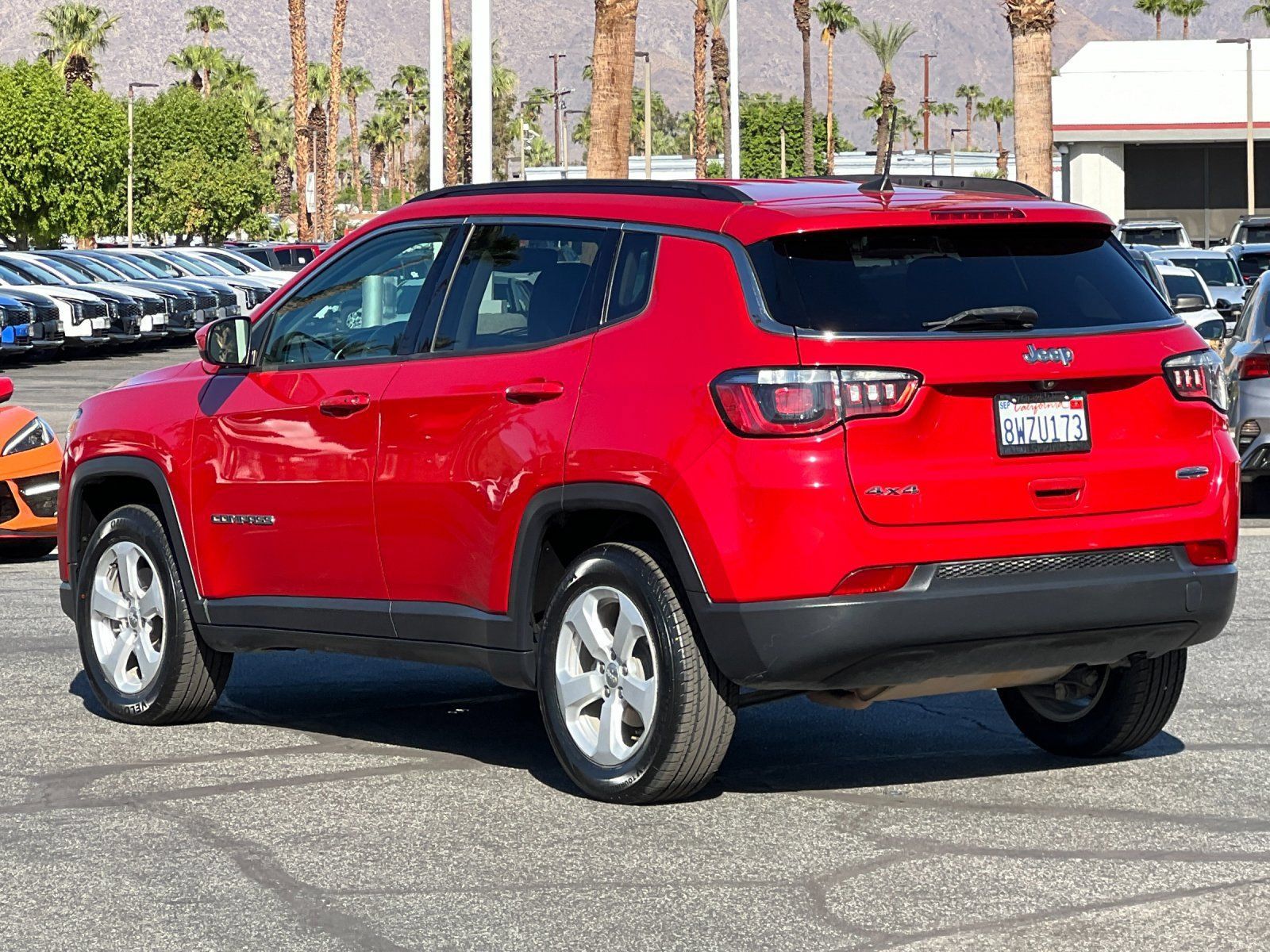 Used 2020 Jeep Compass Latitude AWD/4WD image 5