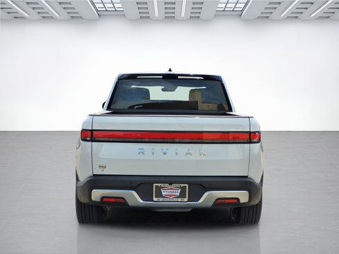 Used 2023 Rivian R1T Adventure image 13