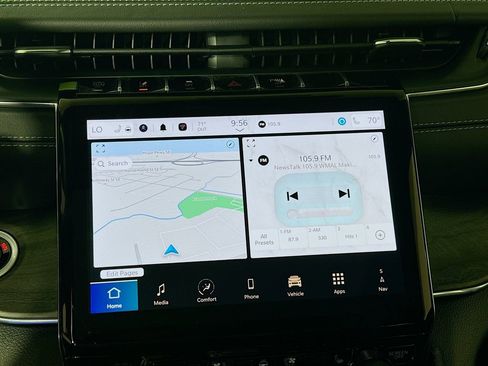 New 2024 Jeep Grand Cherokee Overland w/ Advanced Protech Group III AWD/4WD image 14