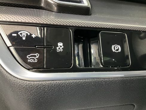 Used 2023 Kia Sportage SX image 23