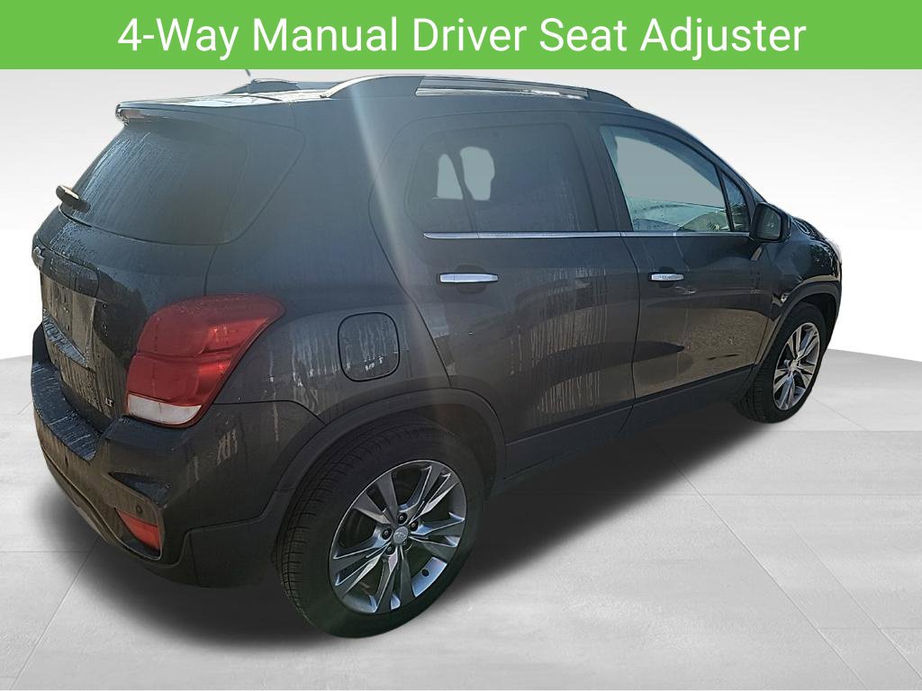 Used 2020 Chevrolet Trax LT w/ Sun & Sound Package FWD image 16