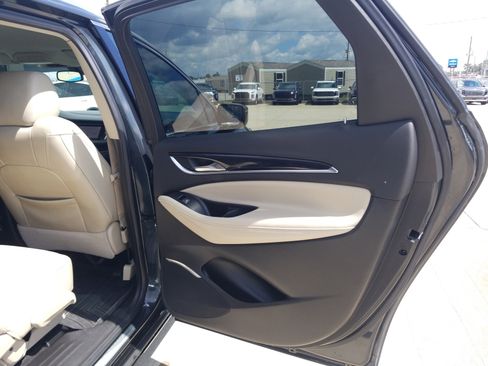 Used 2020 Buick Enclave Essence w/ Sound and Sites Package image 14