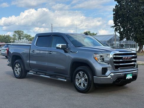 Used 2019 GMC Sierra 1500 SLE w/ SLE Value Package AWD/4WD image 2