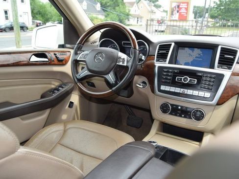 Used 2013 Mercedes-Benz ML 350 4MATIC image 22
